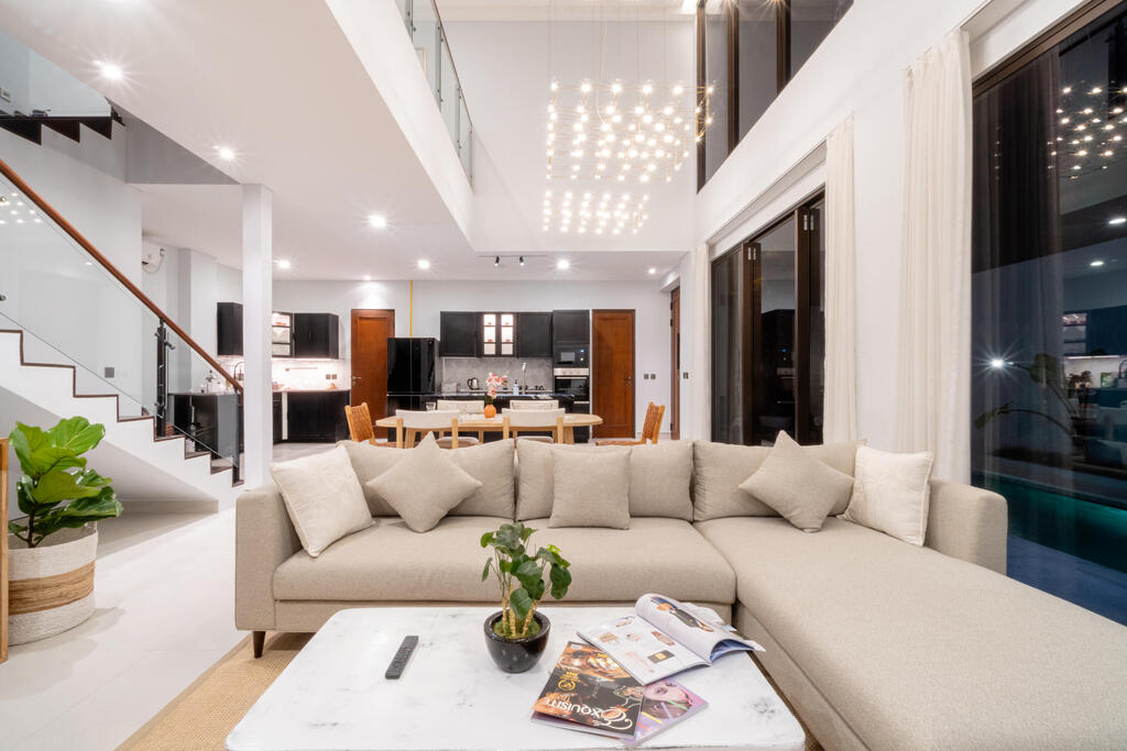 Premier Hospitality Asia receives the Superhost award from Airbnb for 8 consecutive years